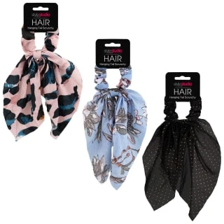 Style Studio Hair Scrunchy - Cream Plisse 3 Style Studio Hair Scrunchy - Cream Plisse - Image 3